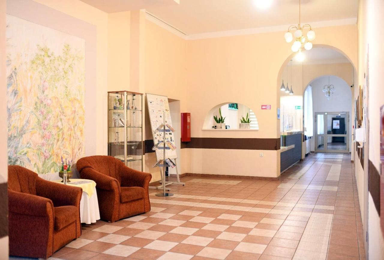 Centrum 3*